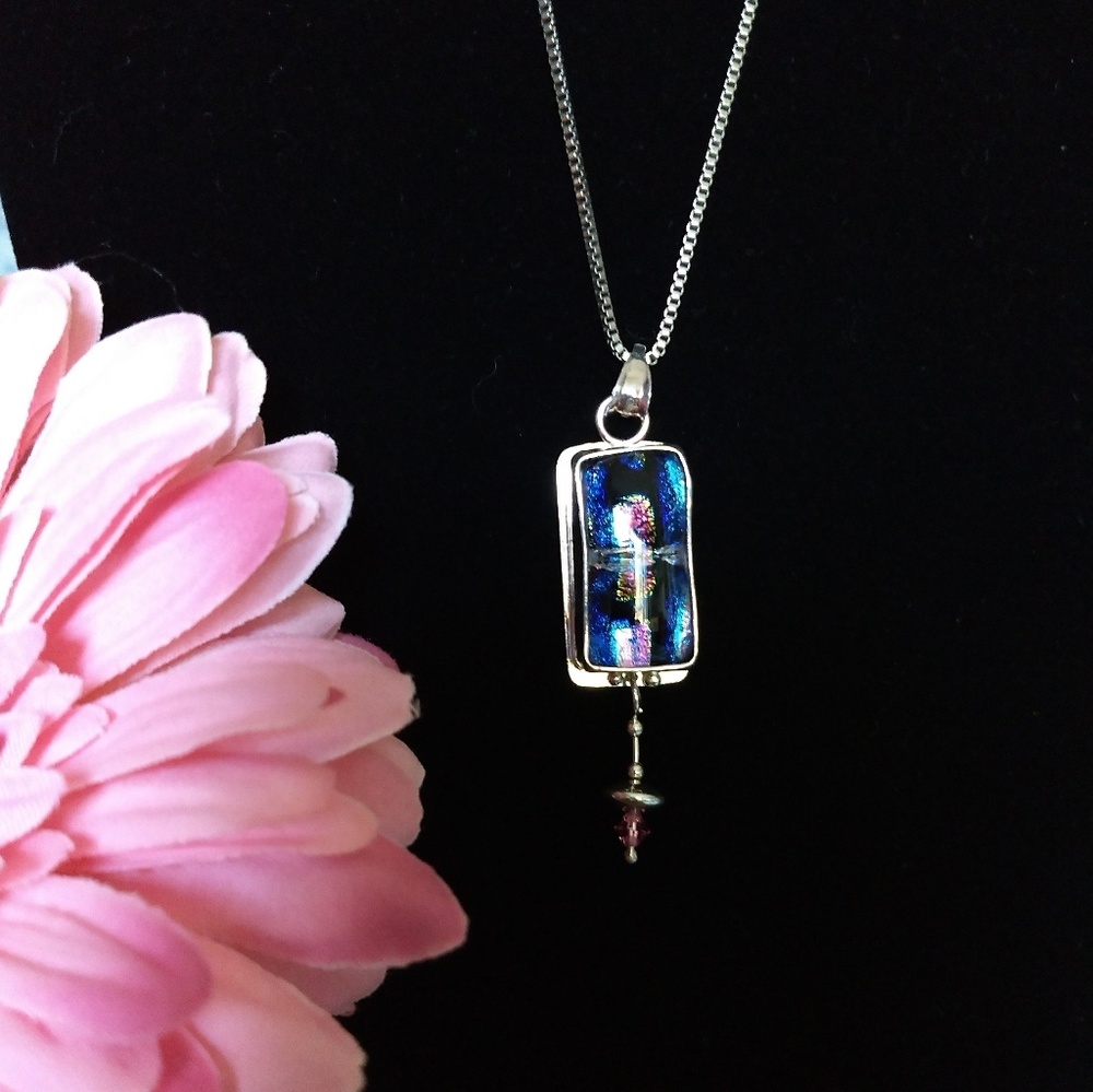 Vintage SS Resin Art Deco Pendant
